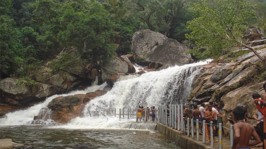 Valparai Tours - Thirumoorthy Waterfalls